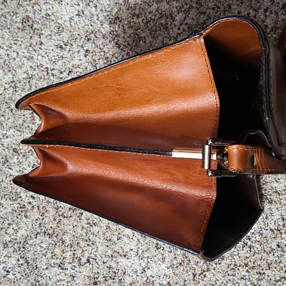 Vntg. LESAC Accordion Leather Crossbody Bag! CLEAN!! - Picture 16 of 16